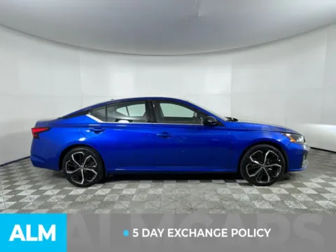 More photos of 2025 Nissan Altima 2.5 SR at ALM Mazda South, GA