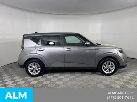 More photos of 2025 Kia Soul LX at ALM Mazda South, GA
