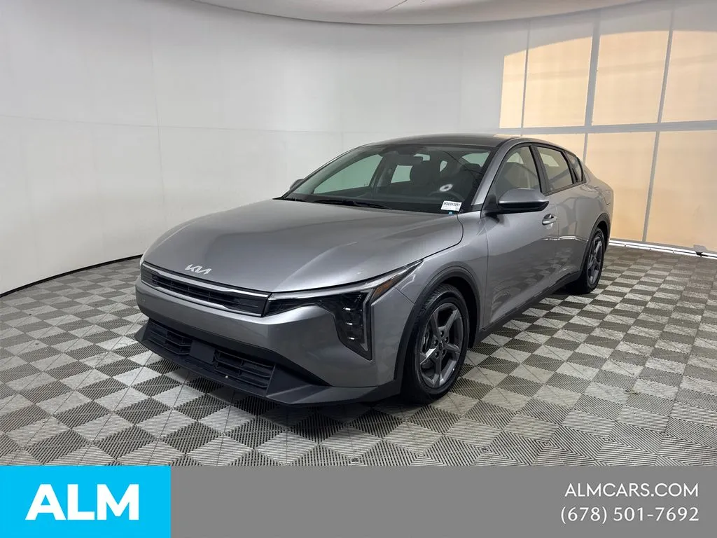 2025 Kia K4 LXS