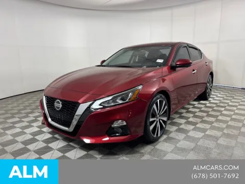 Red 2020 Nissan Altima 2.5 Platinum for sale in Morrow, GA