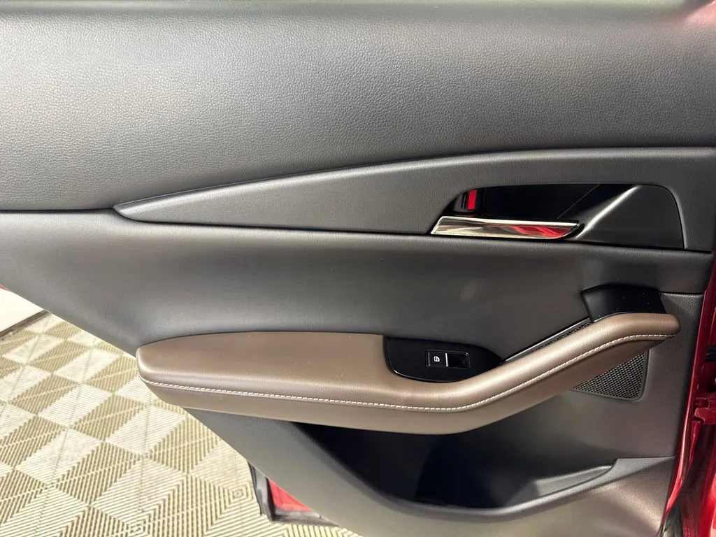 2023 Mazda CX-30 Premium - Photo 22