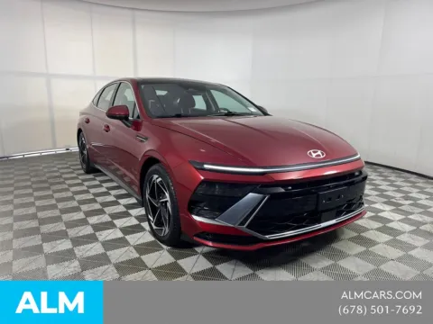 More photos of 2024 Hyundai Sonata SEL at ALM Mazda South, GA