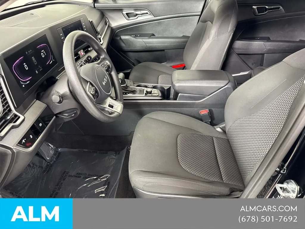 2025 Kia Sportage LX - Photo 12