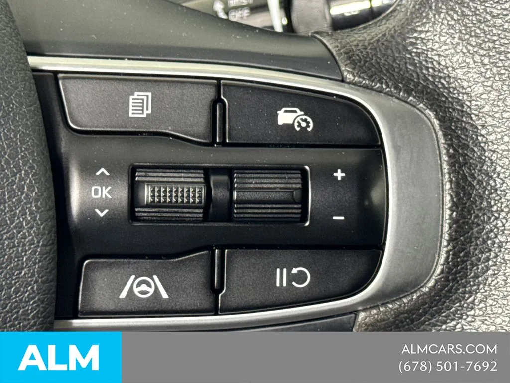 2025 Kia Sportage LX - Photo 29