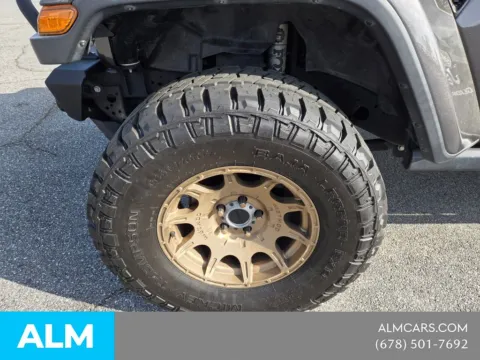 More photos of 2020 Jeep Gladiator Overland at ALM Mazda South, GA