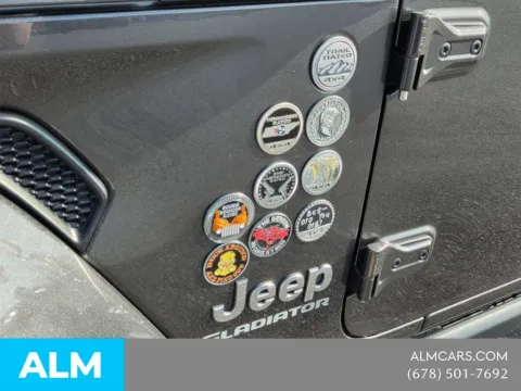 More photos of 2020 Jeep Gladiator Overland at ALM Mazda South, GA