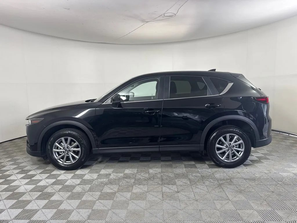 2023 Mazda CX-5 S Preferred package - Photo 9