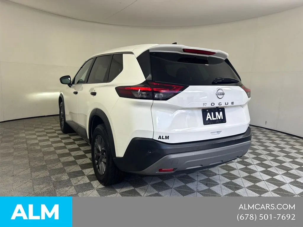 2022 Nissan Rogue S - Photo 9
