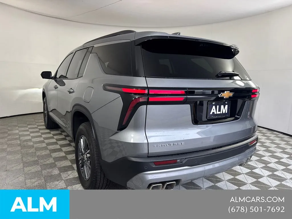 2026 Chevrolet Traverse LT - Photo 8