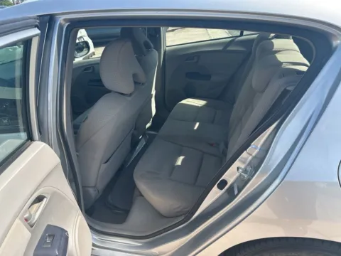 More photos of 2010 Honda Insight EX at ALM Mazda South, GA
