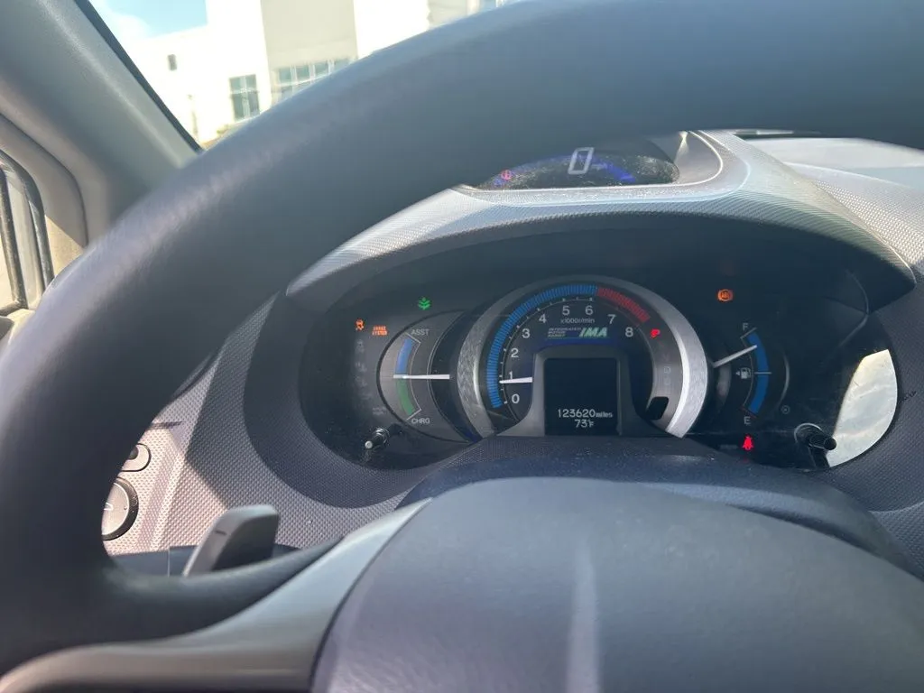 2010 Honda Insight EX's photo