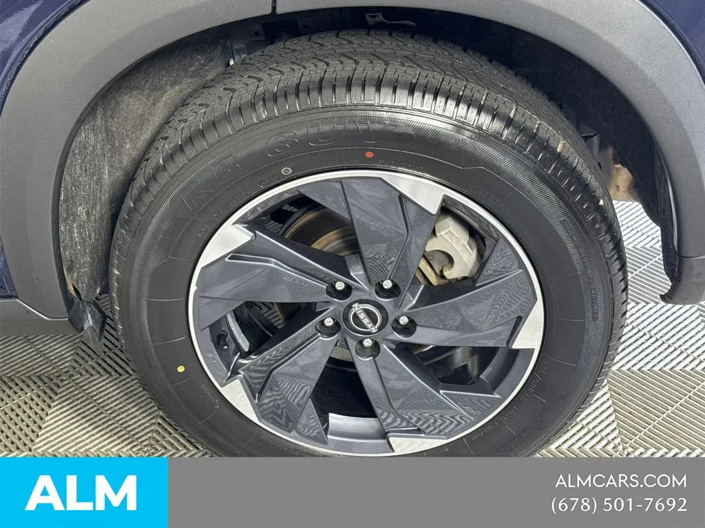 2025 Nissan Rogue SV - Photo 22