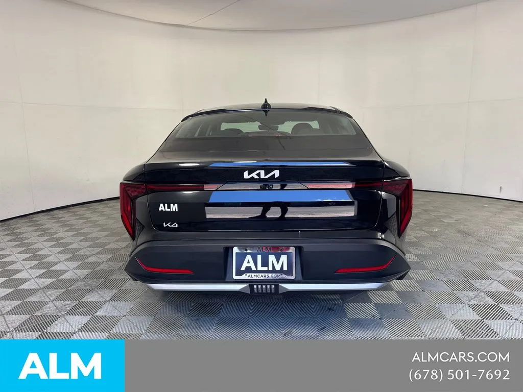 2025 Kia K4 LXS - Photo 7