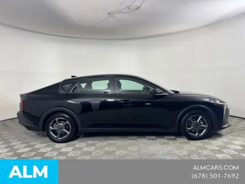 More photos of 2025 Kia K4 LXS at ALM Mazda South, GA