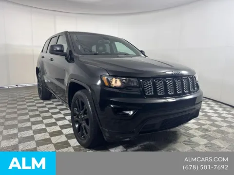 More photos of 2017 Jeep Grand Cherokee Altitude at ALM Mazda South, GA