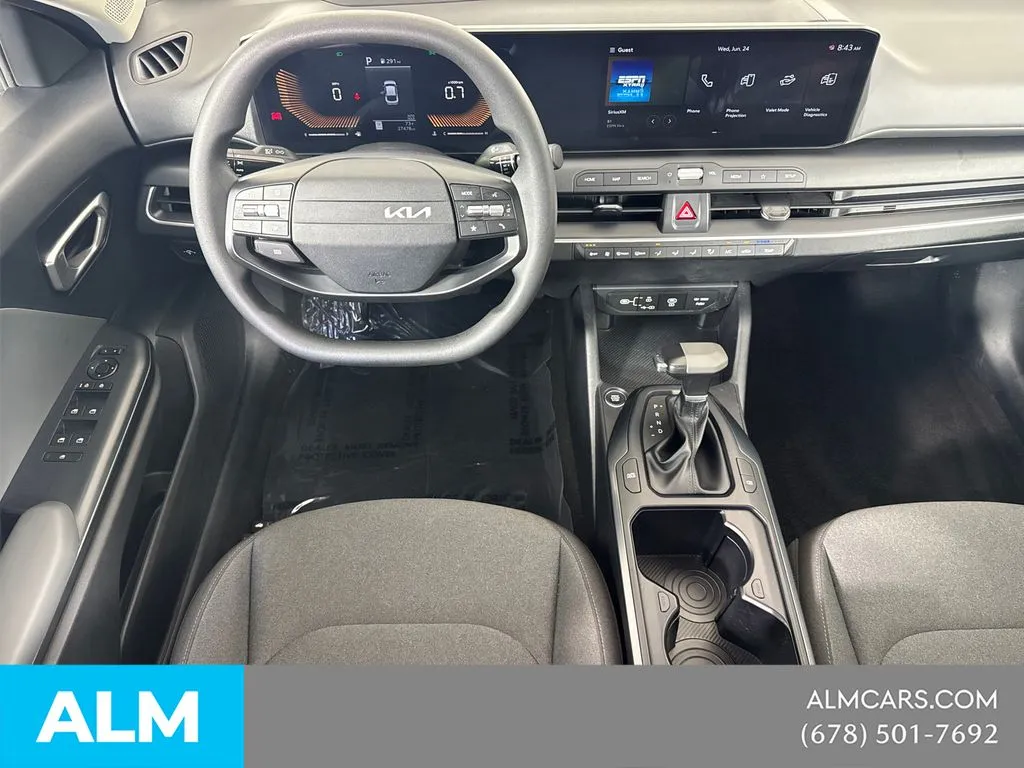 2025 Kia K4 LXS - Photo 25