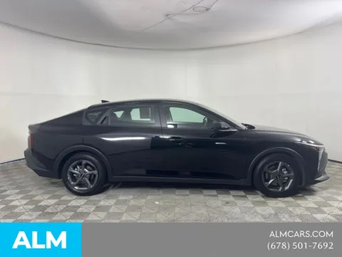 More photos of 2025 Kia K4 LXS at ALM Mazda South, GA