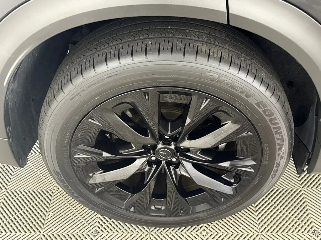 2026 Mazda CX-90 Premium Package - Photo 18