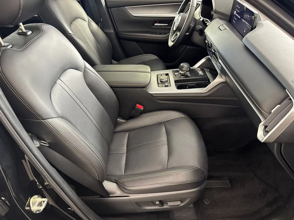2026 Mazda CX-90 Premium Package - Photo 14