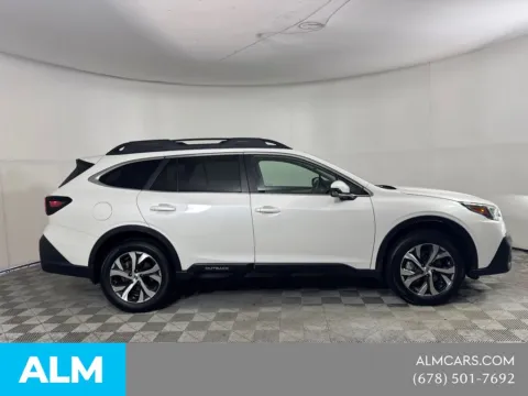More photos of 2020 Subaru Outback Limited XT at ALM Mazda South, GA