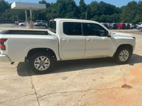 More photos of 2023 Nissan Frontier SV at ALM Mazda South, GA