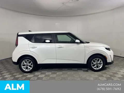More photos of 2025 Kia Soul LX at ALM Mazda South, GA
