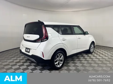 More photos of 2025 Kia Soul LX at ALM Mazda South, GA