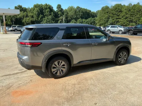 More photos of 2025 Nissan Pathfinder S at ALM Mazda South, GA