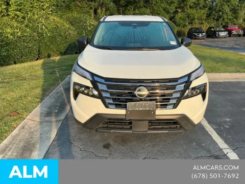 White 2024 Nissan Rogue S for sale in Morrow, GA