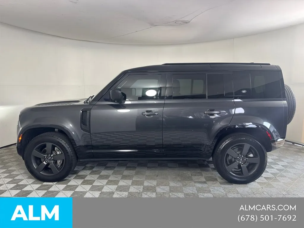 2023 Land Rover Defender X-Dynamic SE - Photo 10