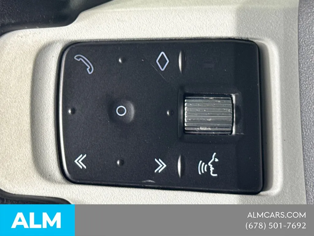 2023 Land Rover Defender X-Dynamic SE - Photo 25