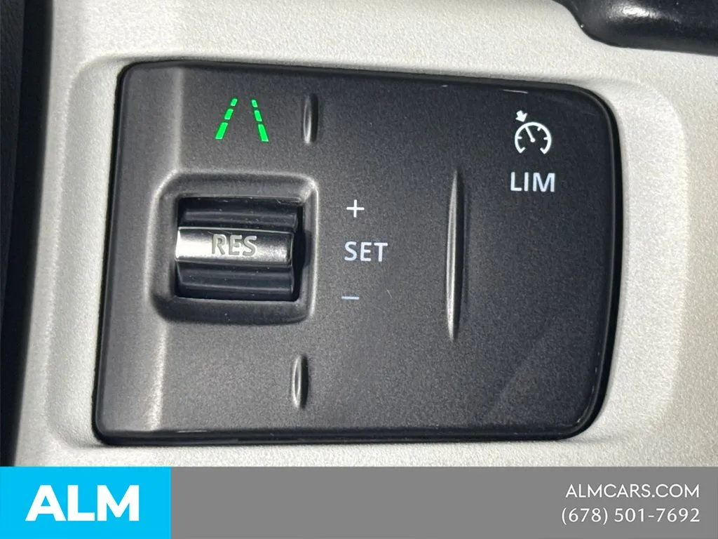 2023 Land Rover Defender X-Dynamic SE - Photo 26