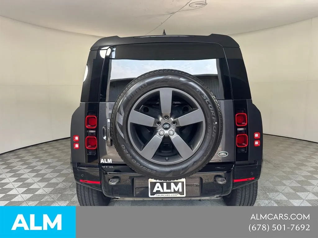 2023 Land Rover Defender X-Dynamic SE - Photo 7