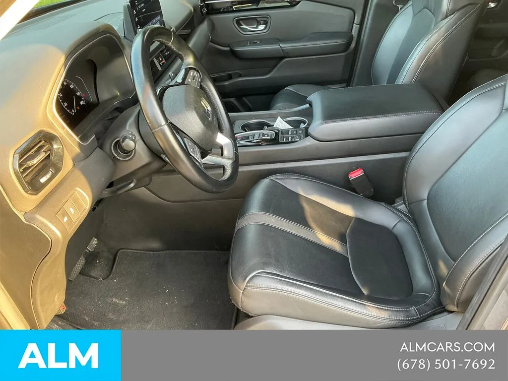 2025 Honda Pilot EX-L - Photo 14