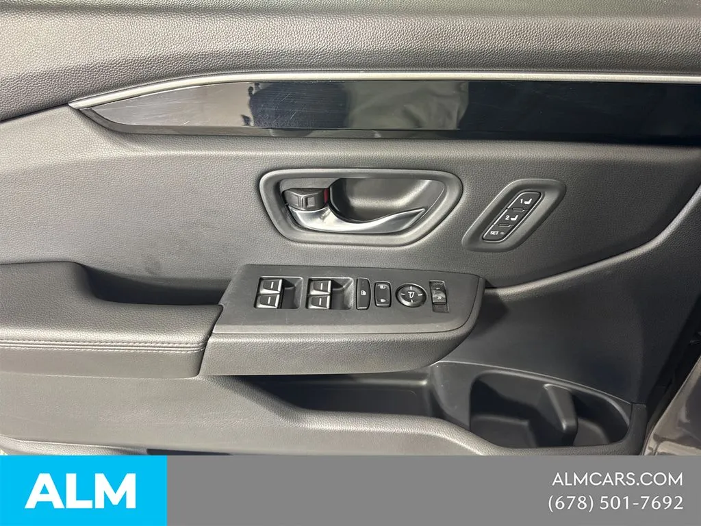 2025 Honda Pilot EX-L - Photo 13