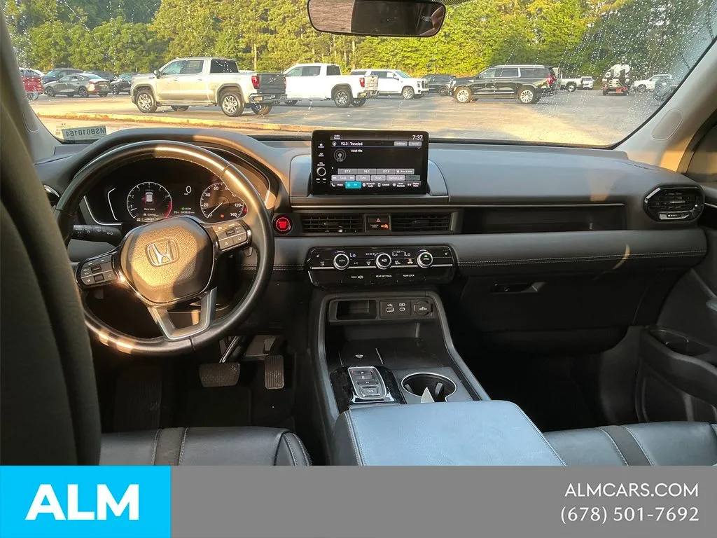 2025 Honda Pilot EX-L - Photo 10
