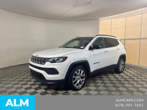 White 2022 Jeep Compass Latitude Lux for sale in Morrow, GA