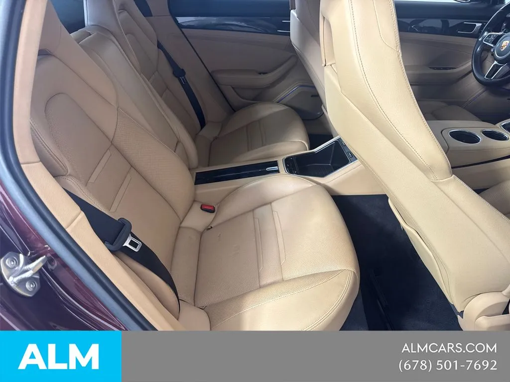 2018 Porsche Panamera 4 - Photo 18