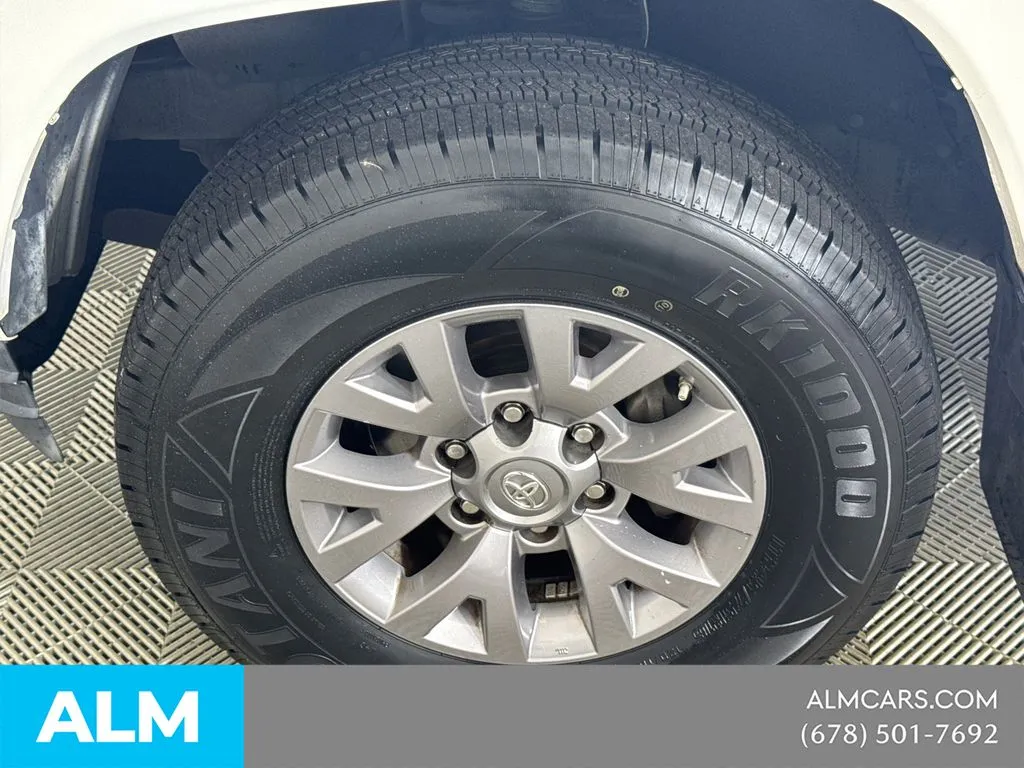 2019 Toyota Tacoma SR5 - Photo 14