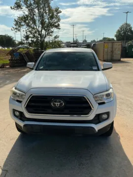 White 2019 Toyota Tacoma SR5 for sale in Morrow, GA