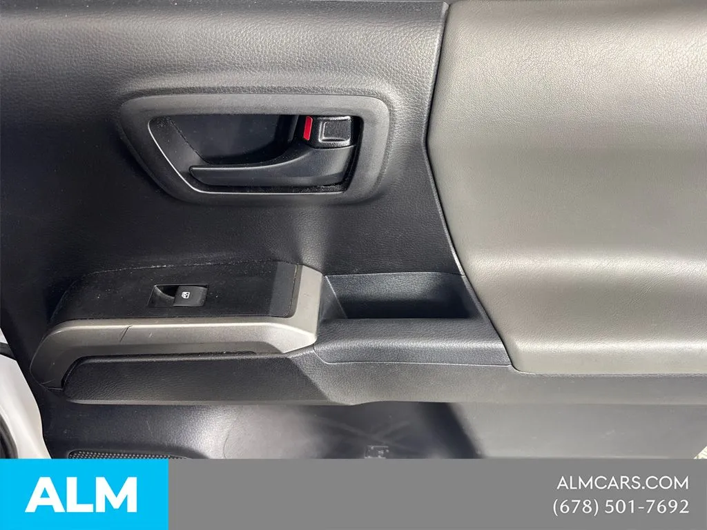 2019 Toyota Tacoma SR5 - Photo 19