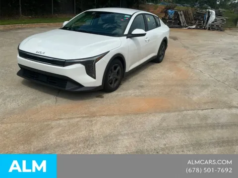 White 2025 Kia K4 LXS for sale in Morrow, GA