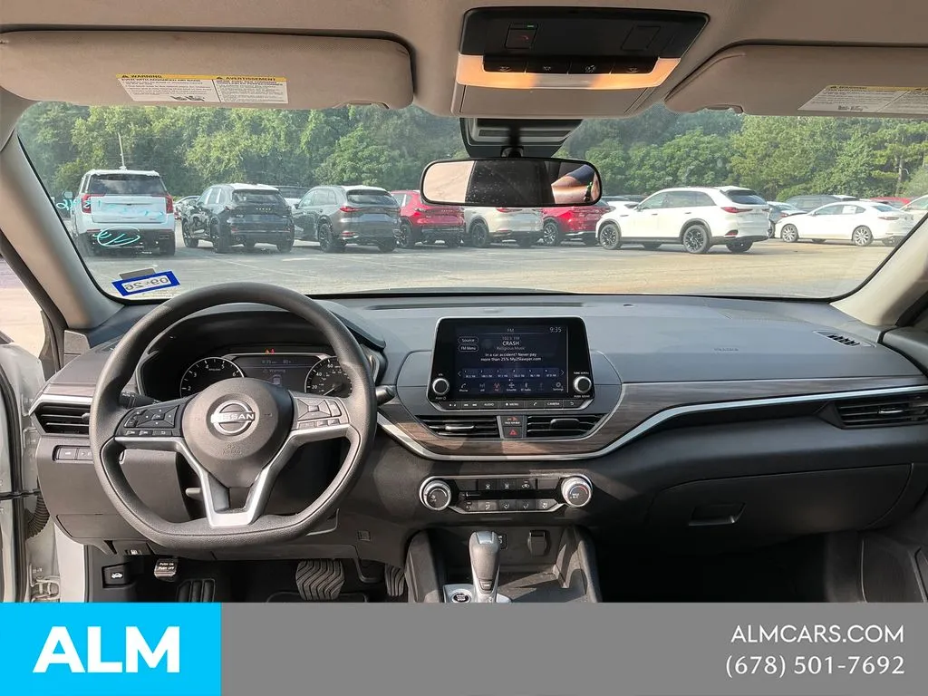 2025 Nissan Altima SV - Photo 15