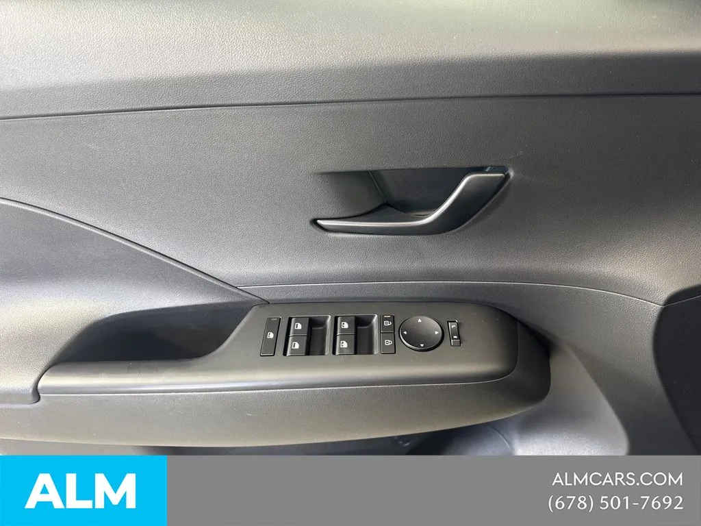 2025 Hyundai Kona SEL Convenience - Photo 13