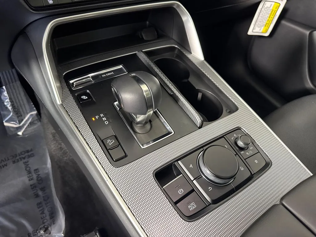 2025 Mazda CX-70 Premium Package - Photo 32