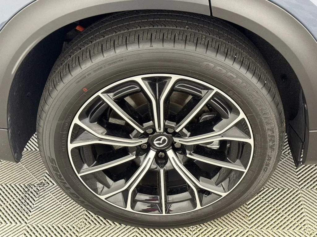 2025 Mazda CX-70 Premium Package - Photo 18