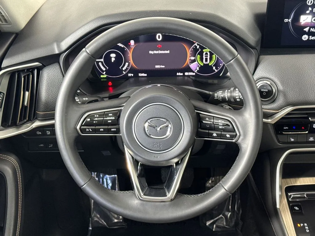 2025 Mazda CX-70 Premium Package - Photo 24