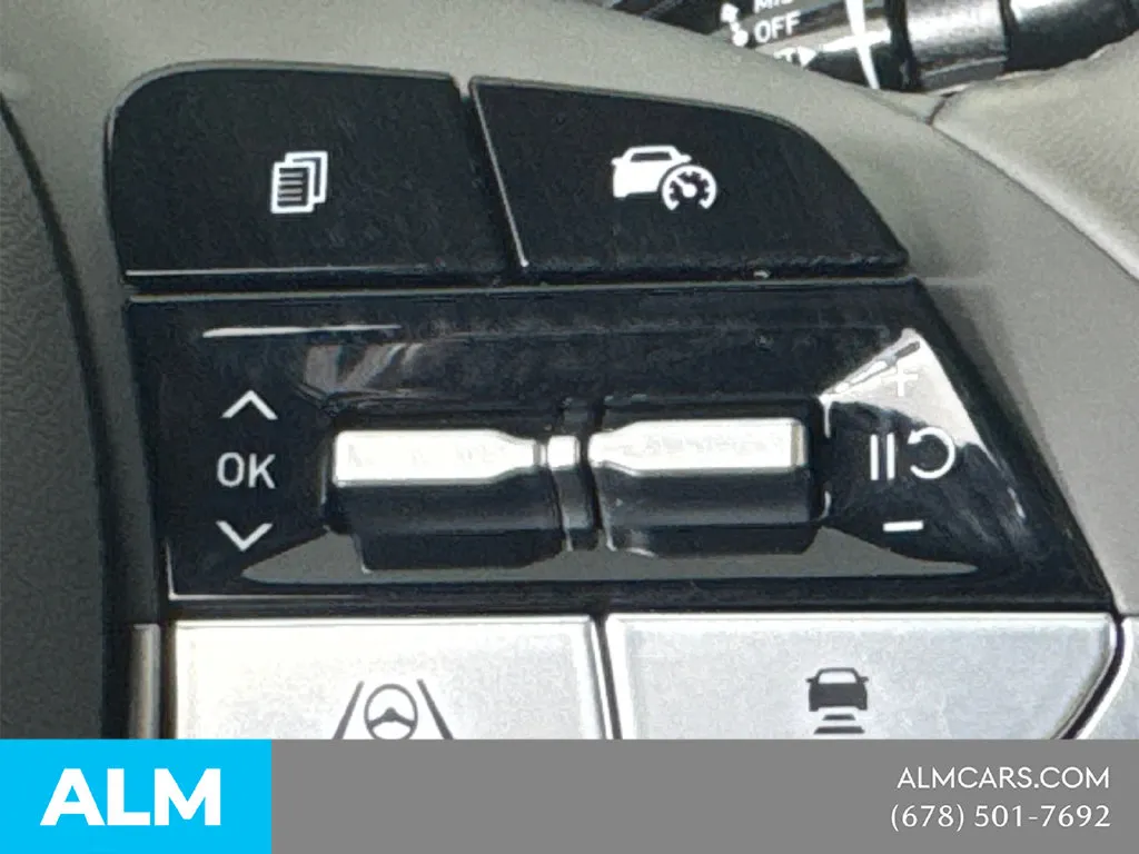 2025 Hyundai Elantra SEL - Photo 28