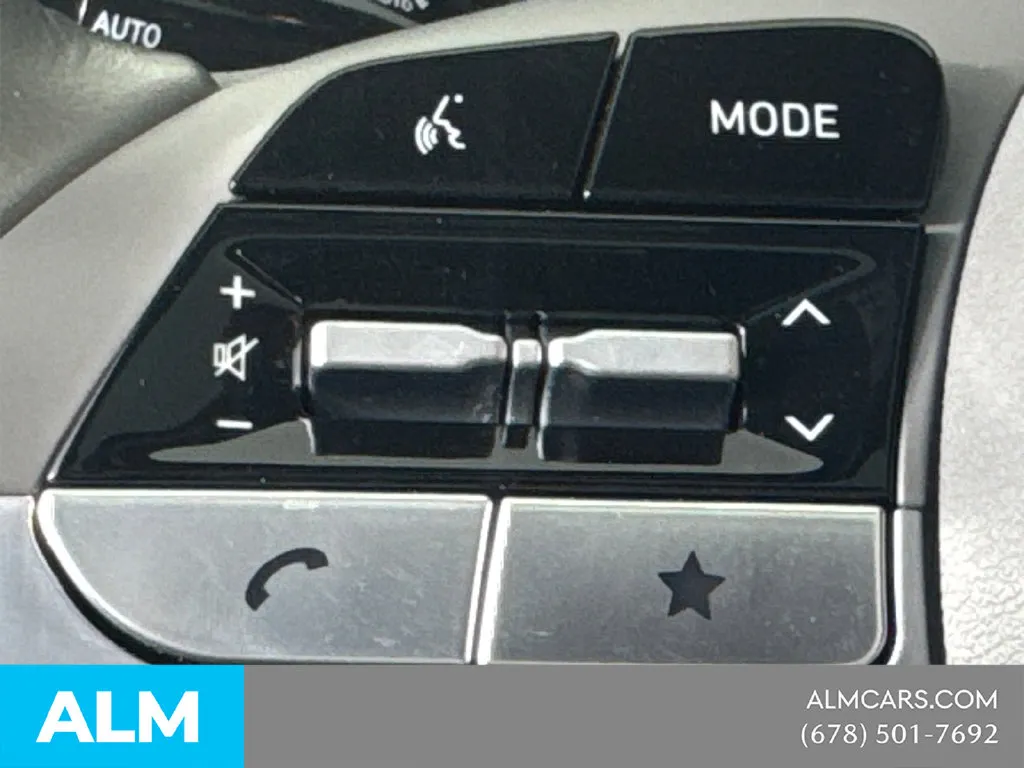 2025 Hyundai Elantra SEL - Photo 27