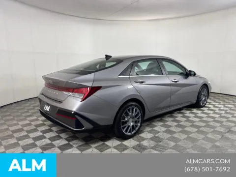 More photos of 2025 Hyundai Elantra SEL Convenience at ALM Mazda South, GA